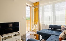 Rentplanet - Apartamenty Miedziana